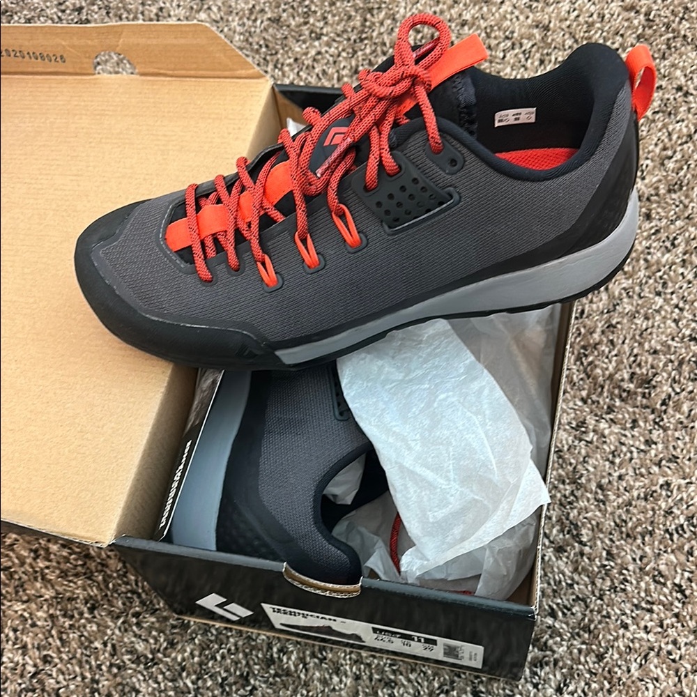 Black Diamond Gray/Red Technician Shoes New size 11US